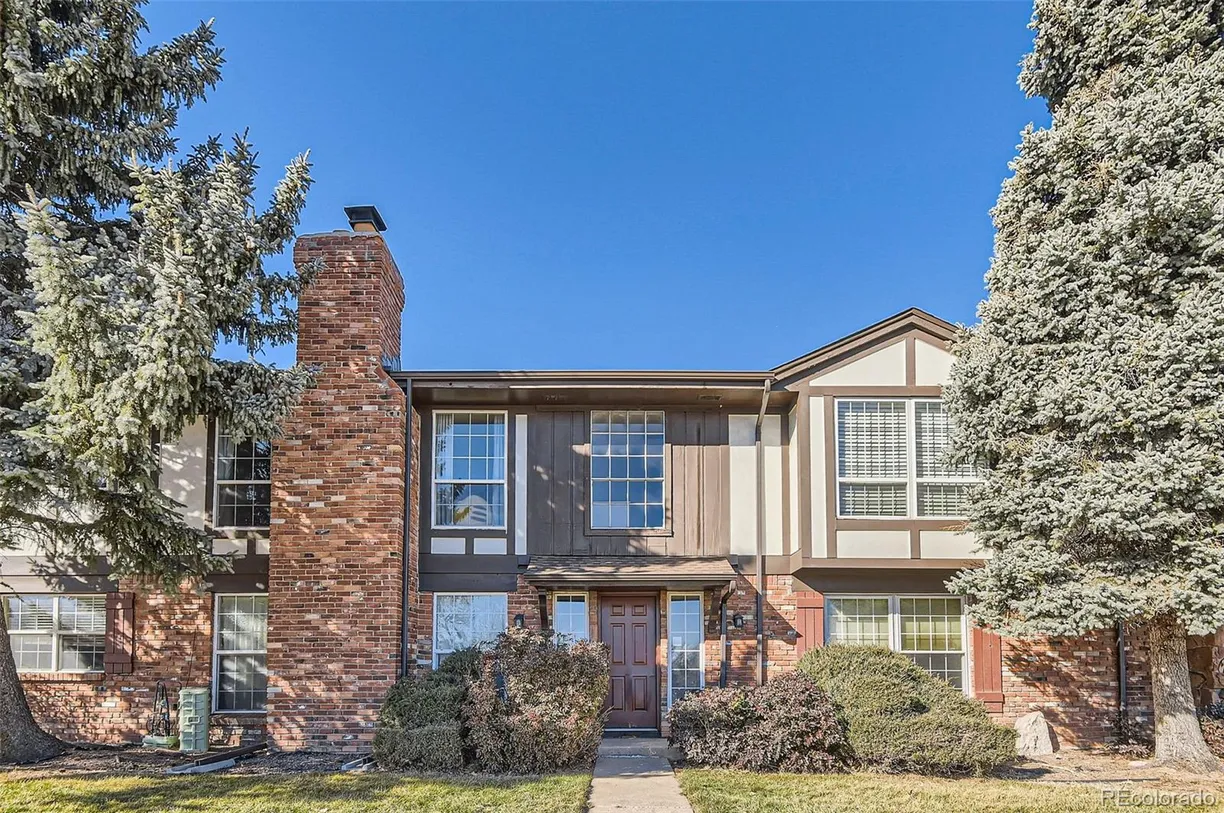 Denver Real Estate | View 3855 S Monaco Street, 209 | 2 Beds, 2 Baths