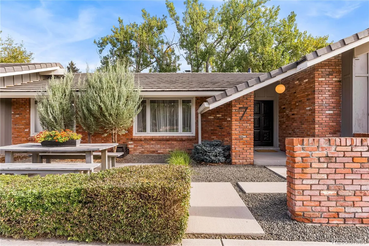Denver Real Estate | View 7 Fairway Lane | Listing