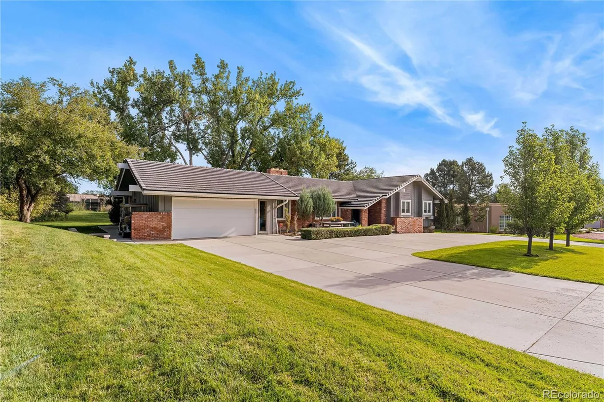Denver Real Estate | View 7 Fairway Lane | Listing