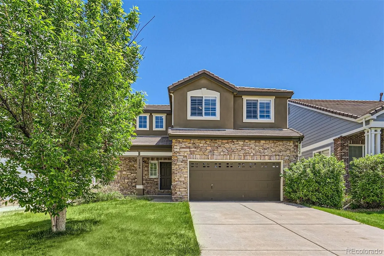 Denver Real Estate | View 1206 S Fultondale Circle | 3 Beds, 2 Baths