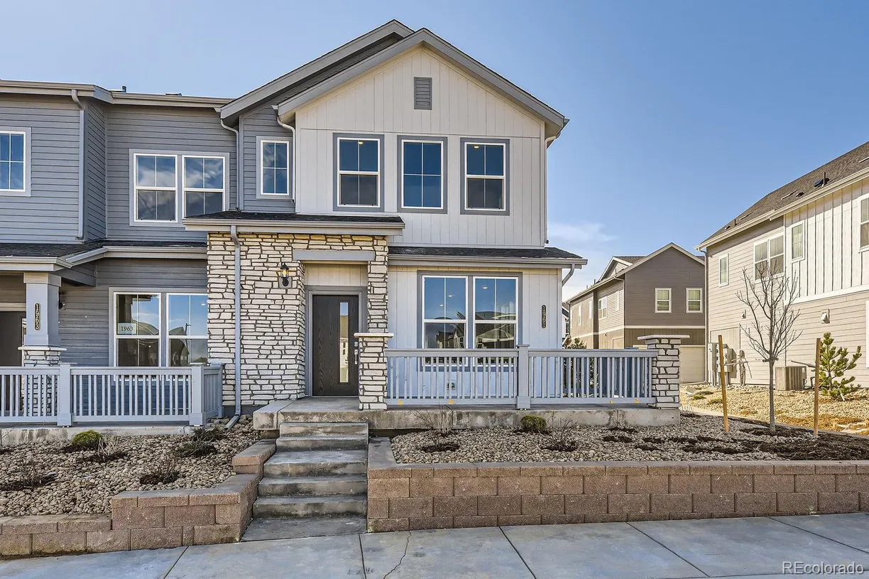 Denver Real Estate | View 1961 S Haleyville Way | 3 Beds, 2 Baths