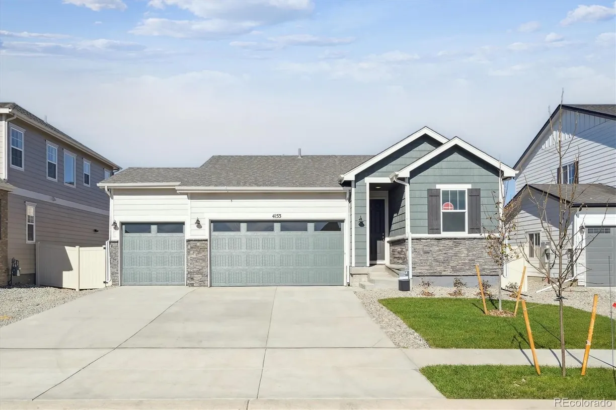 Denver Real Estate | View 4153 Lacewood Lane | 3 Beds, 2 Baths
