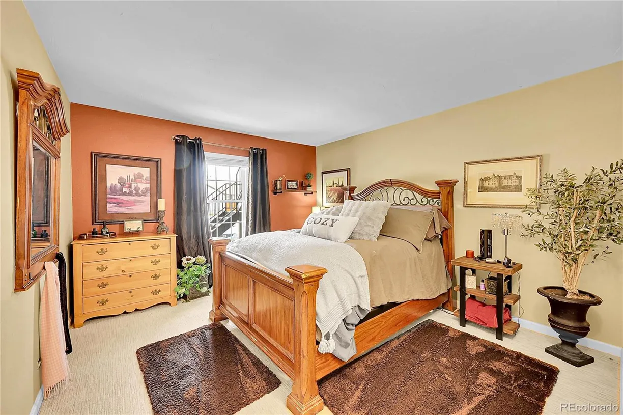 Denver Real Estate | View 2301 E Fremont Avenue, W02 | Listing