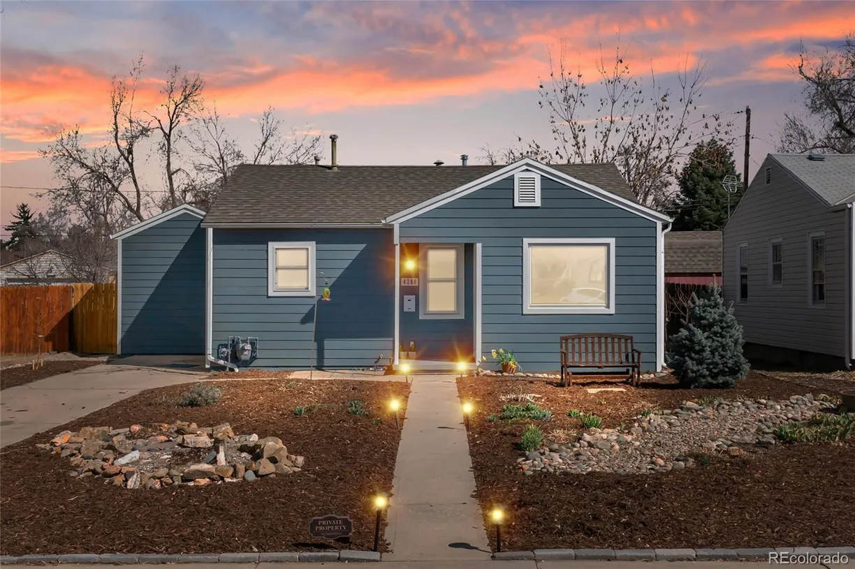 Denver Real Estate | View 4280 S Pearl Street | 2 Beds, 1 Bath