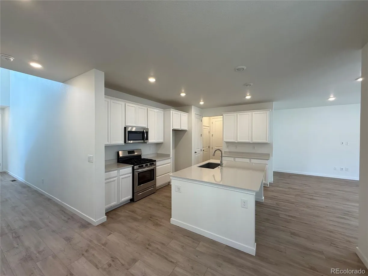 Denver Real Estate | View 9041 Redfield Lane | Listing