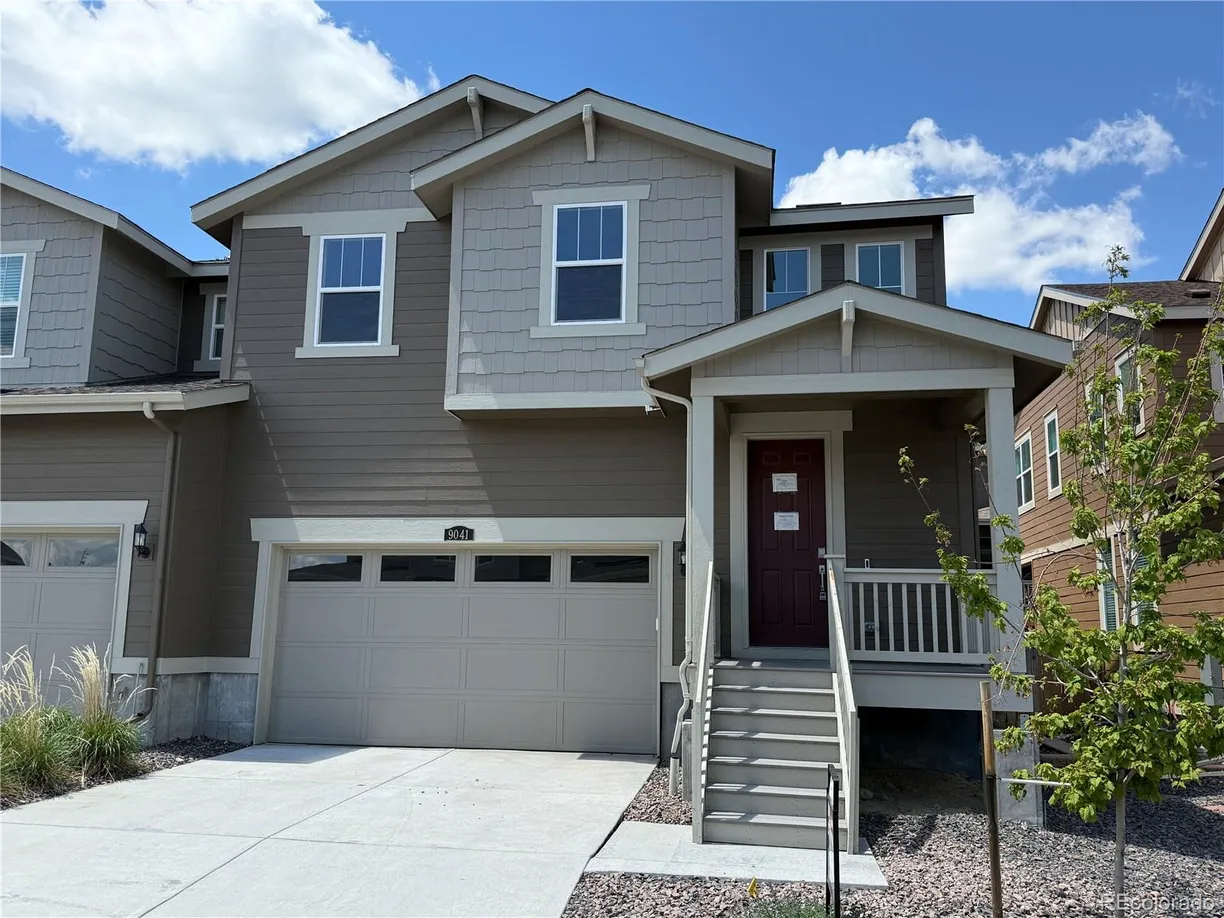 Denver Real Estate | View 9041 Redfield Lane | 3 Beds, 2 Baths