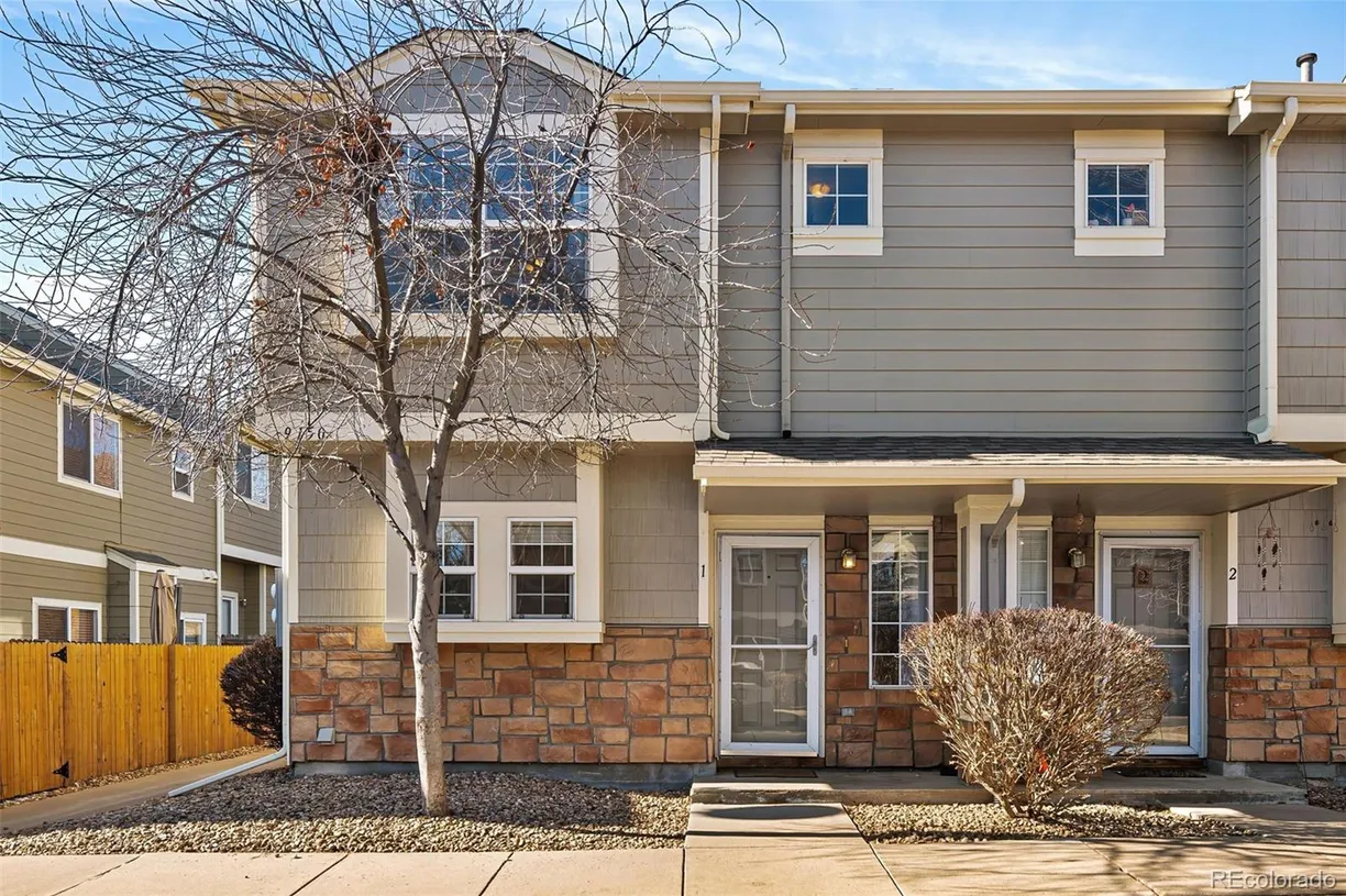 Denver Real Estate | View 9150 Gale Boulevard, 1 | 3 Beds, 2 Baths