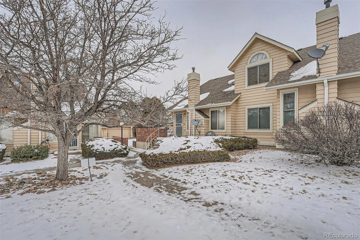 Denver Real Estate | View 2121 S Troy Way | 2 Beds, 2 Baths
