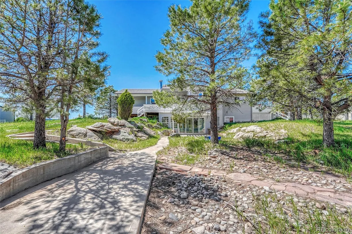 Denver Real Estate | View 34358 Goldenrod Circle | 4 Beds, 2 Baths