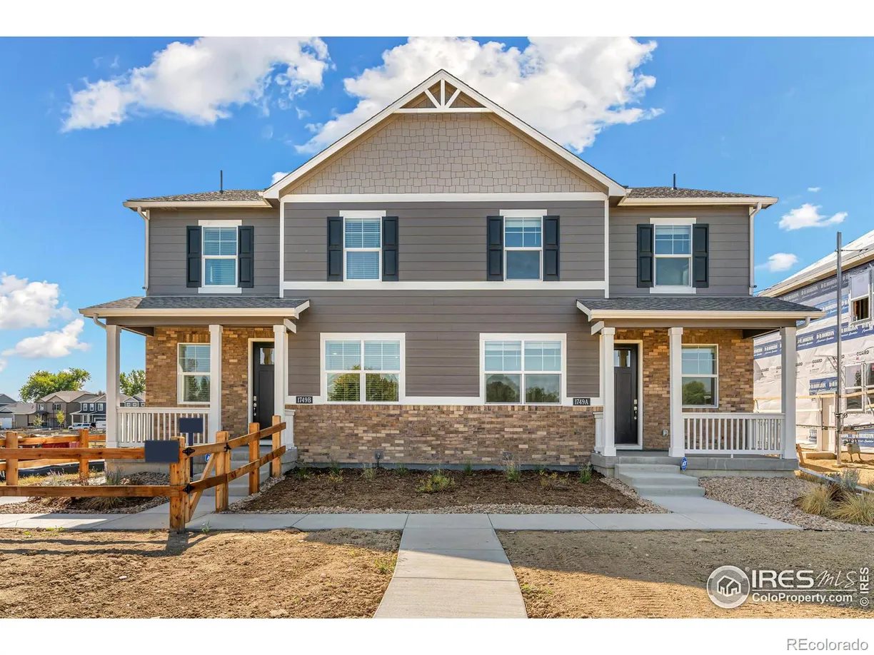 Denver Real Estate | View 1726 Knobby Pine Drive, A | 4 Beds, 2 Baths