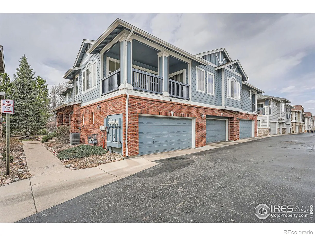 Denver Real Estate | View 122 Whitehaven Circle | Listing