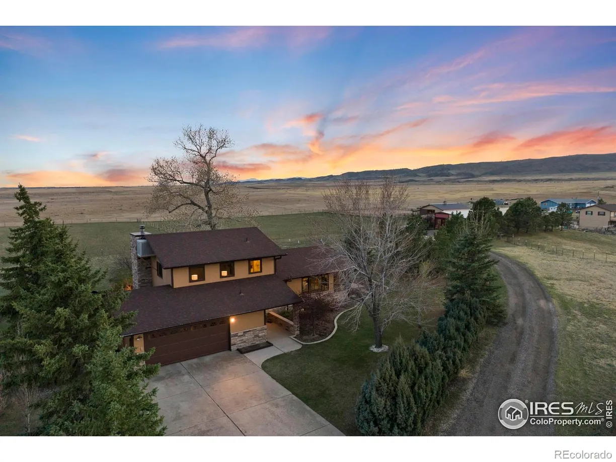 Denver Real Estate | View 1725 W Trilby Road | 4 Beds, 2 Baths