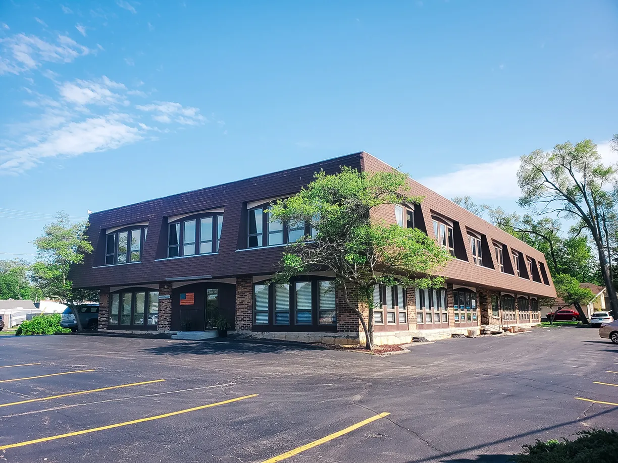 Chicago Real Estate | View 95 W Grand Avenue | Listing