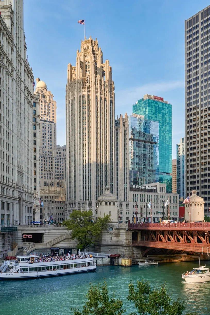 Chicago Real Estate | View 435 N Michigan Avenue, 1402 | 4 Beds, 4 Baths