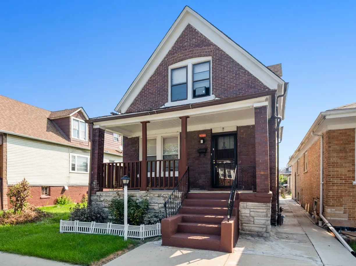 Chicago Real Estate | View 8619 S Laflin Street | 3 Beds, 1 Bath