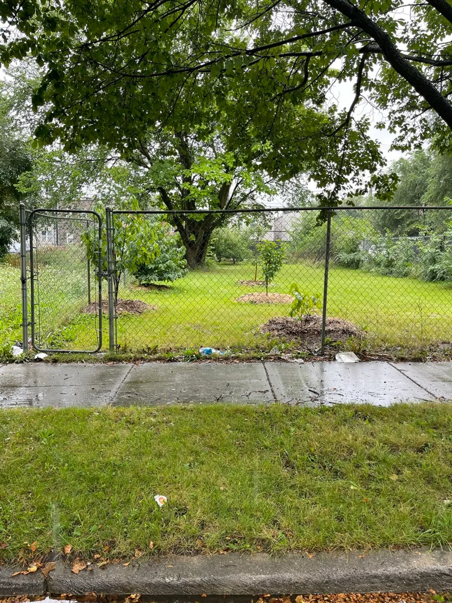 Chicago Real Estate | View 2825 W Monroe Street