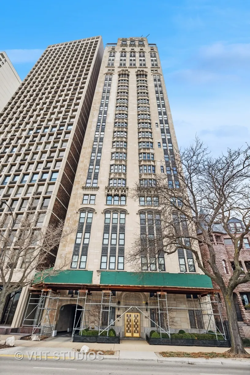 Chicago Real Estate | View 1242 N Lake Shore Drive, 25 | 4 Beds, 4 Baths