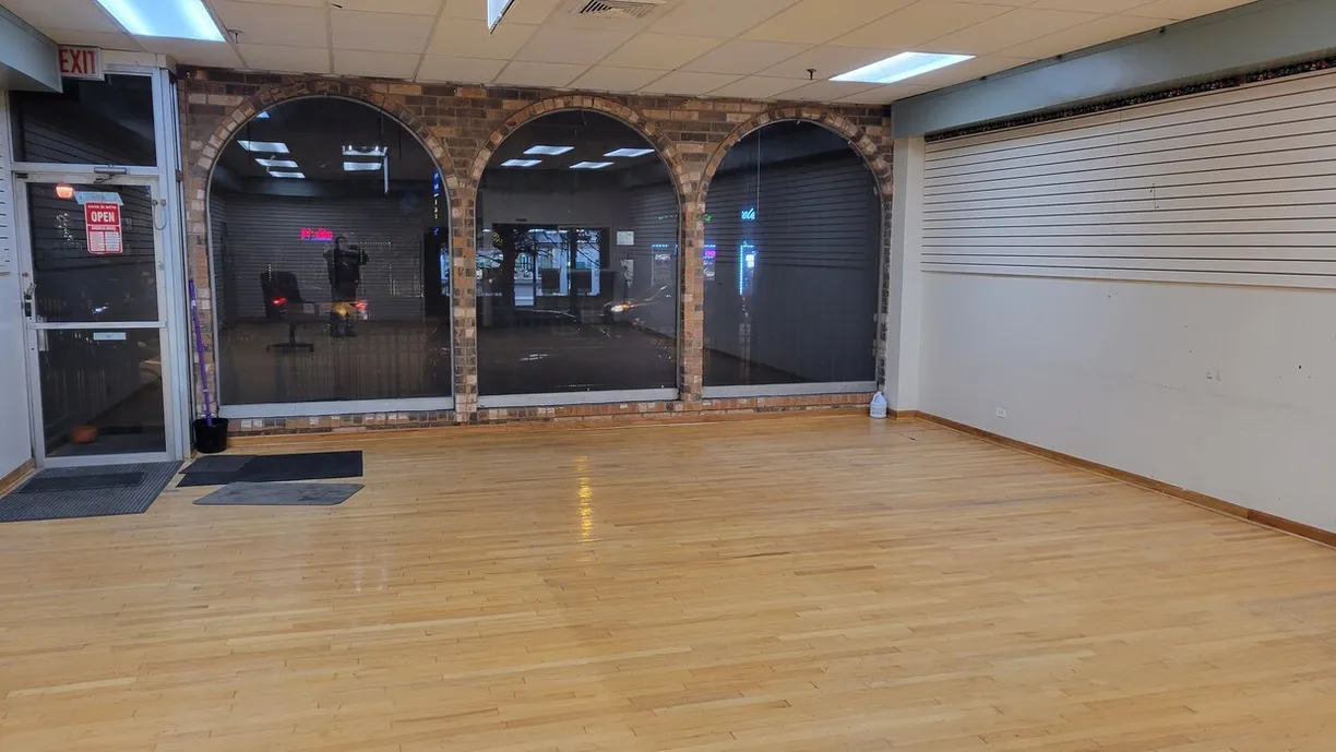 Chicago Real Estate | View 4821 W Irving Park Road | Listing