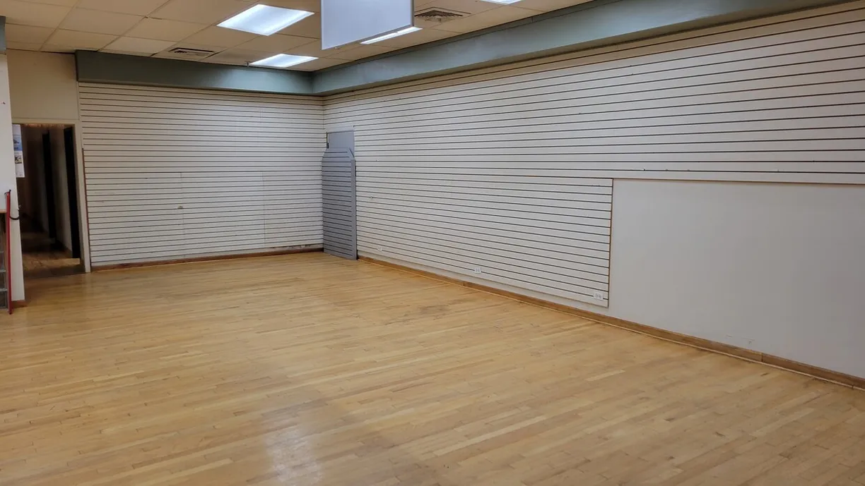 Chicago Real Estate | View 4821 W Irving Park Road | Listing