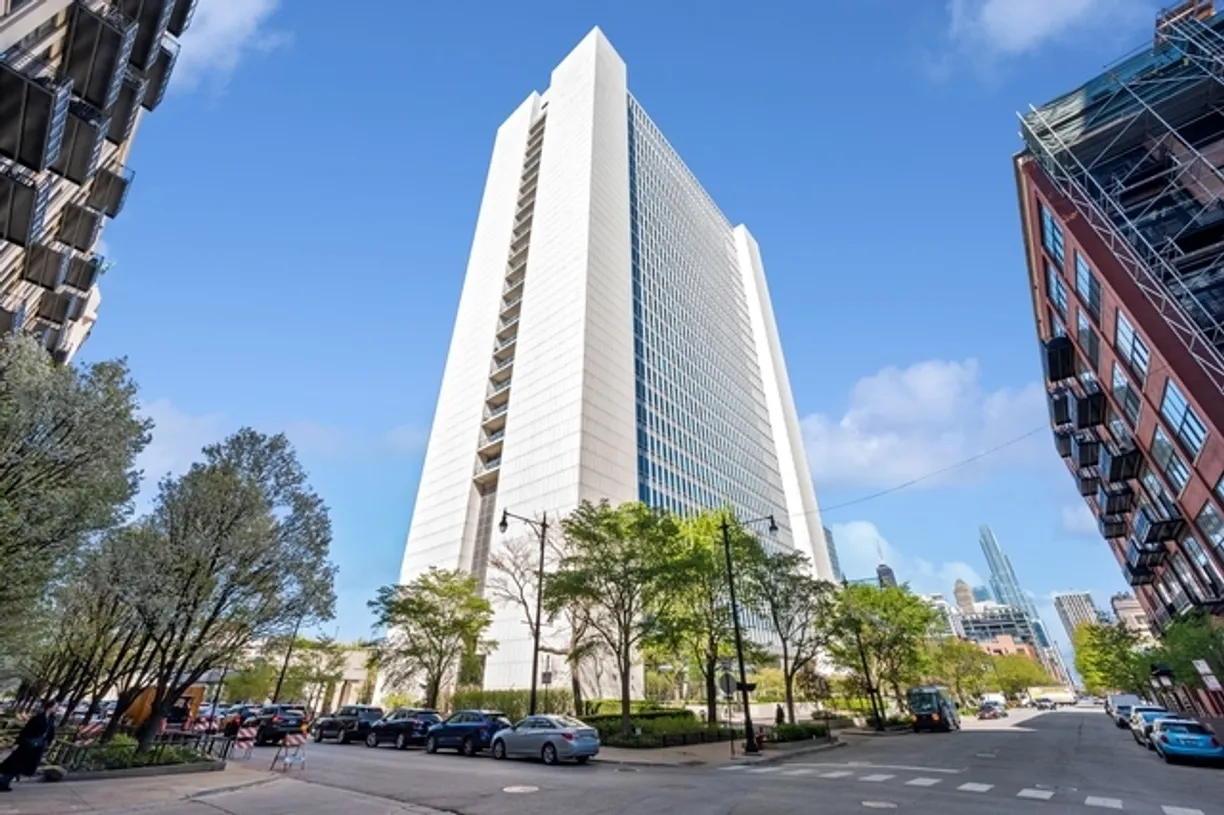 Chicago Real Estate | View 500 W Superior Street, PO-55