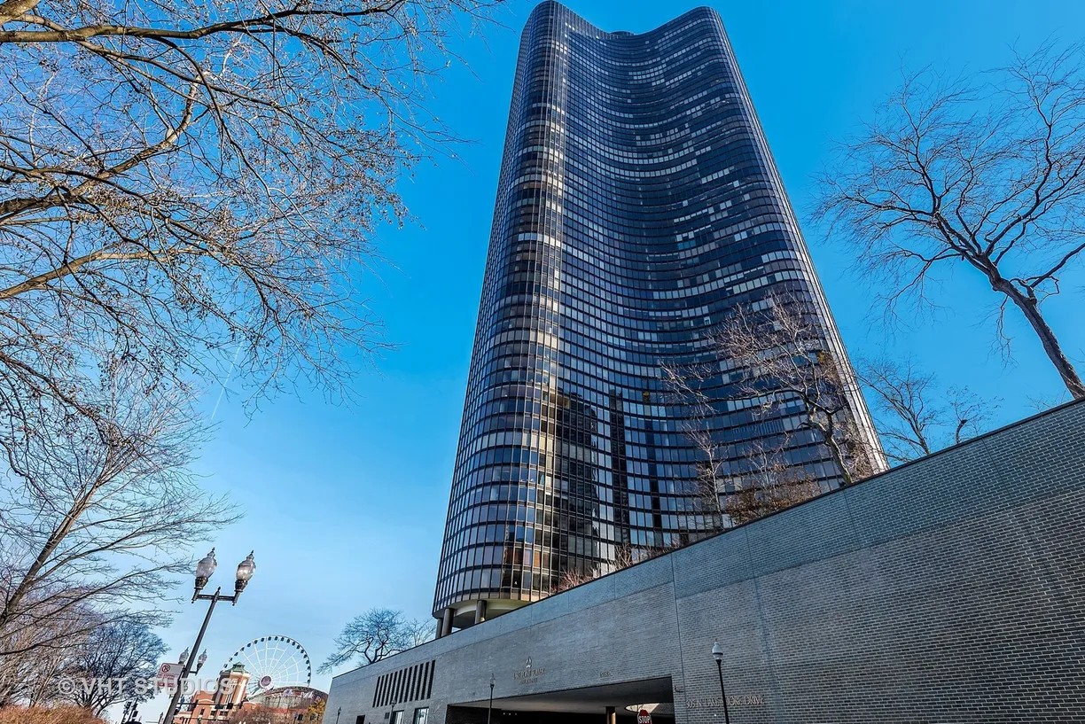 Chicago Real Estate | View 505 N LAKE SHORE Drive, 5108 | 2 Beds, 2 Baths