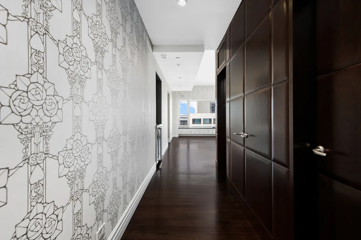 Chicago Real Estate | View 800 N MICHIGAN Avenue, 5003 | Listing