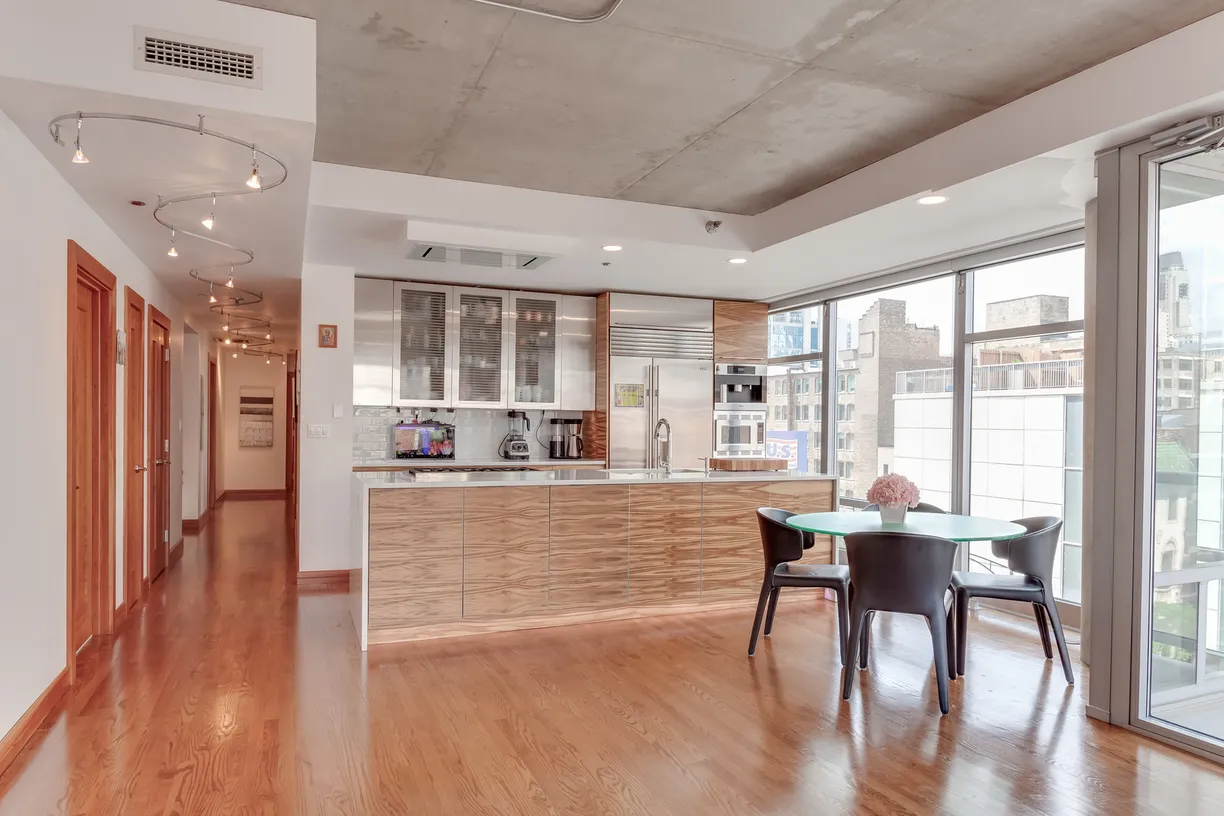 Chicago Real Estate | View 201 W Grand Avenue, 501 | Listing