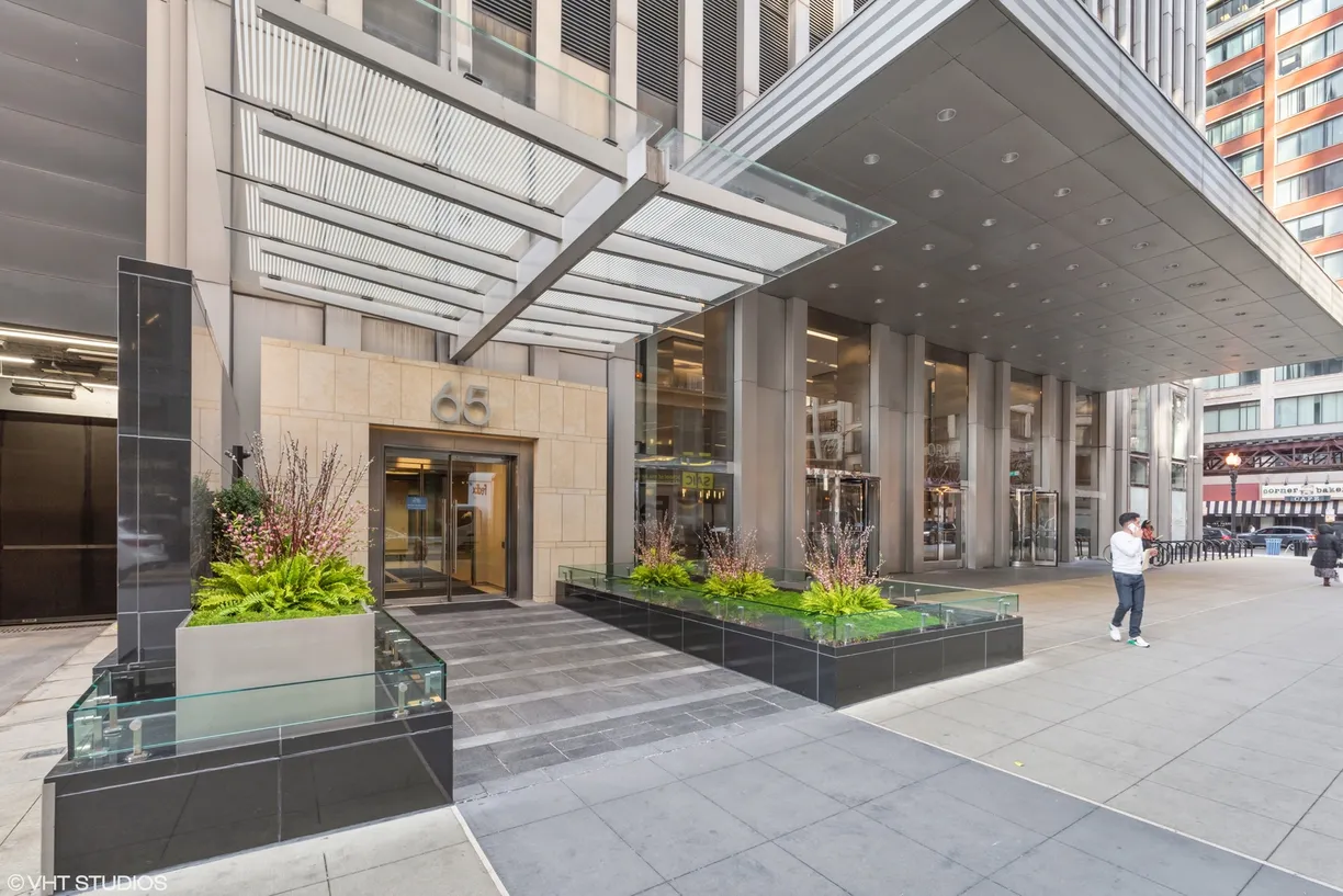 Chicago Real Estate | View 65 E Monroe Street, 4812 | 3 Beds, 3 Baths