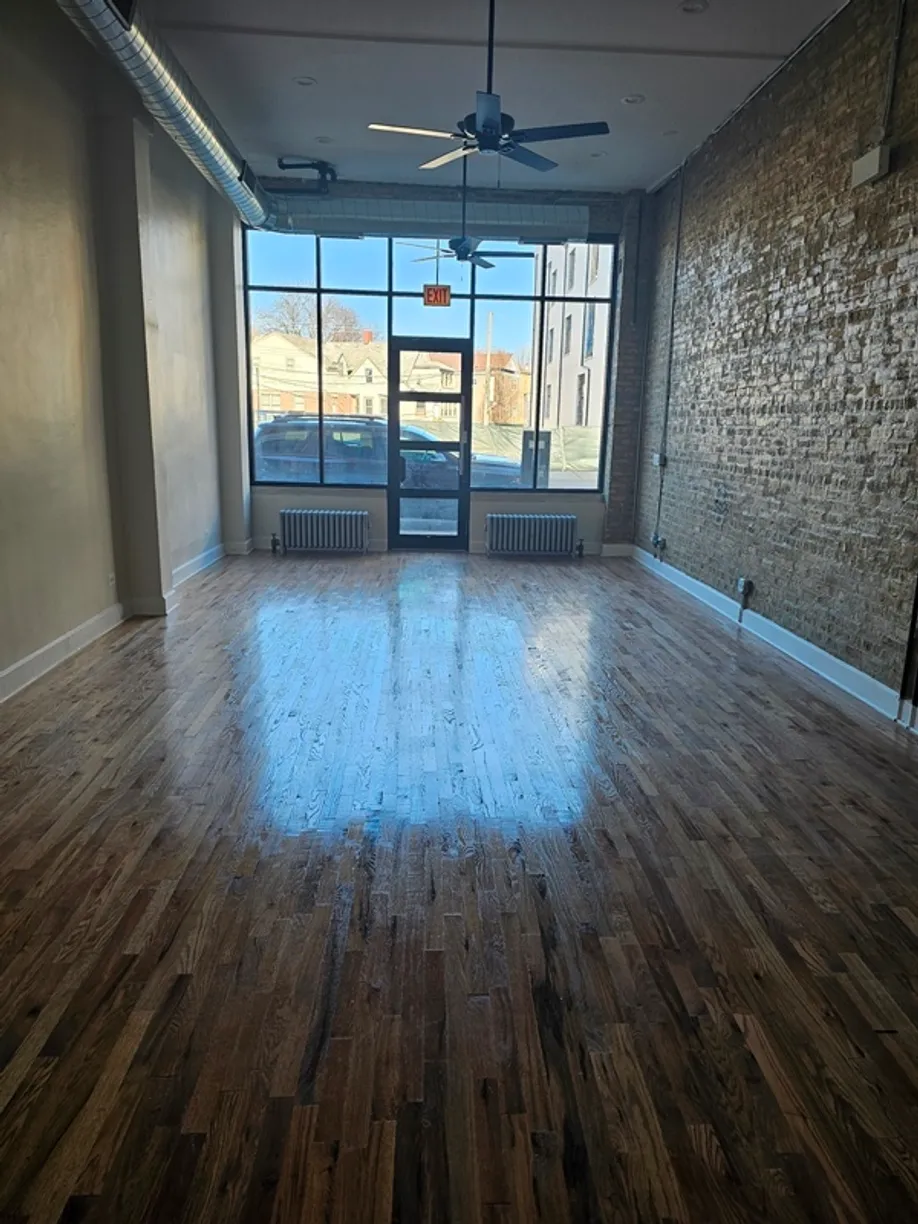Chicago Real Estate | View 5036 N Lincoln Avenue | Listing