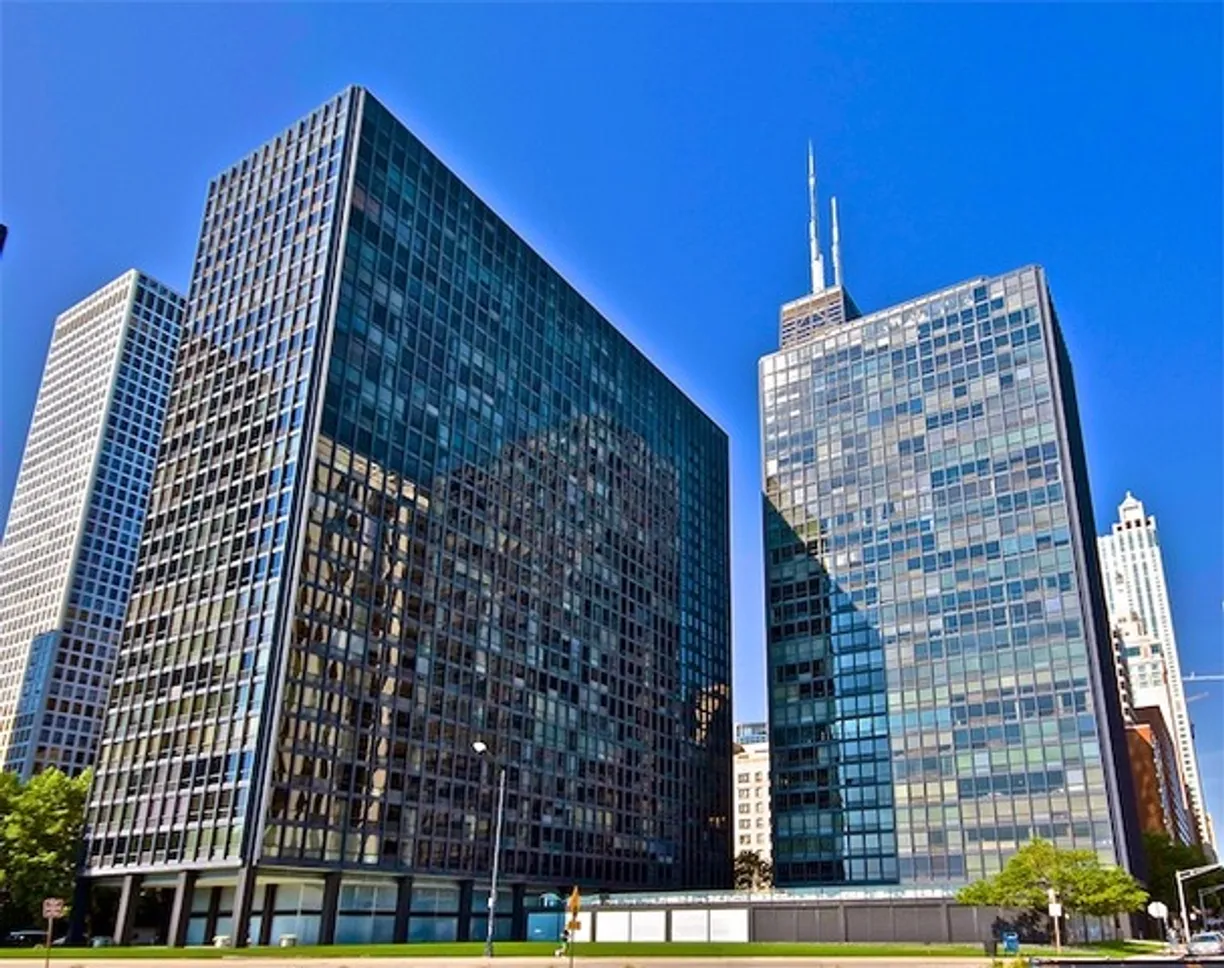 Chicago Real Estate | View 900 N LAKE SHORE, 901 | 1 Bath