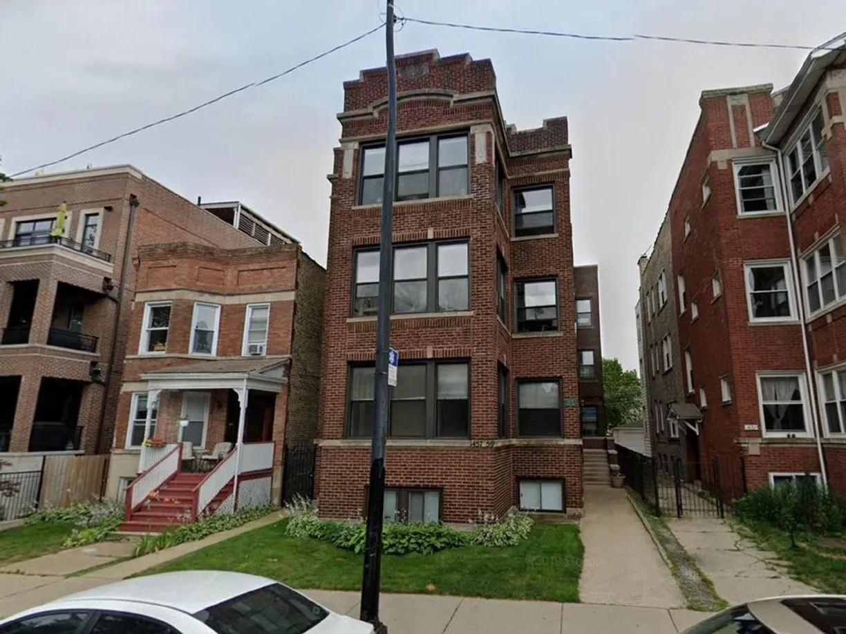 Chicago Real Estate | View 1457 W Foster, 1F | 2 Beds, 1 Bath