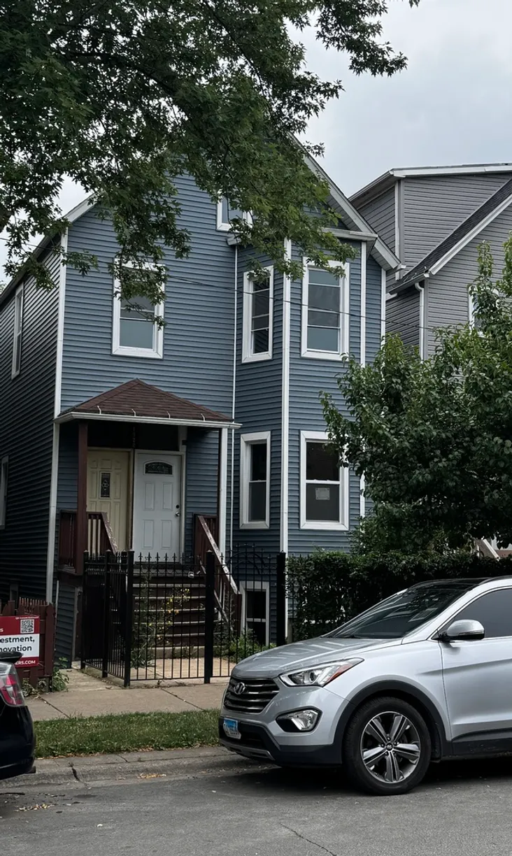Chicago Real Estate | View 1920 N Rockwell Street | 4 Beds, 2 Baths