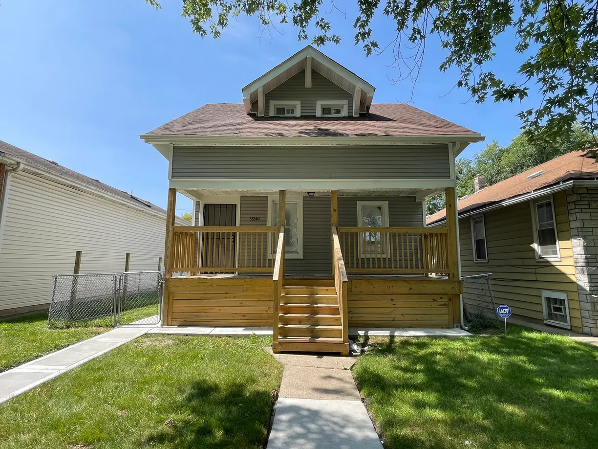 Chicago Real Estate | View 9246 S Perry Avenue | 3 Beds, 2 Baths