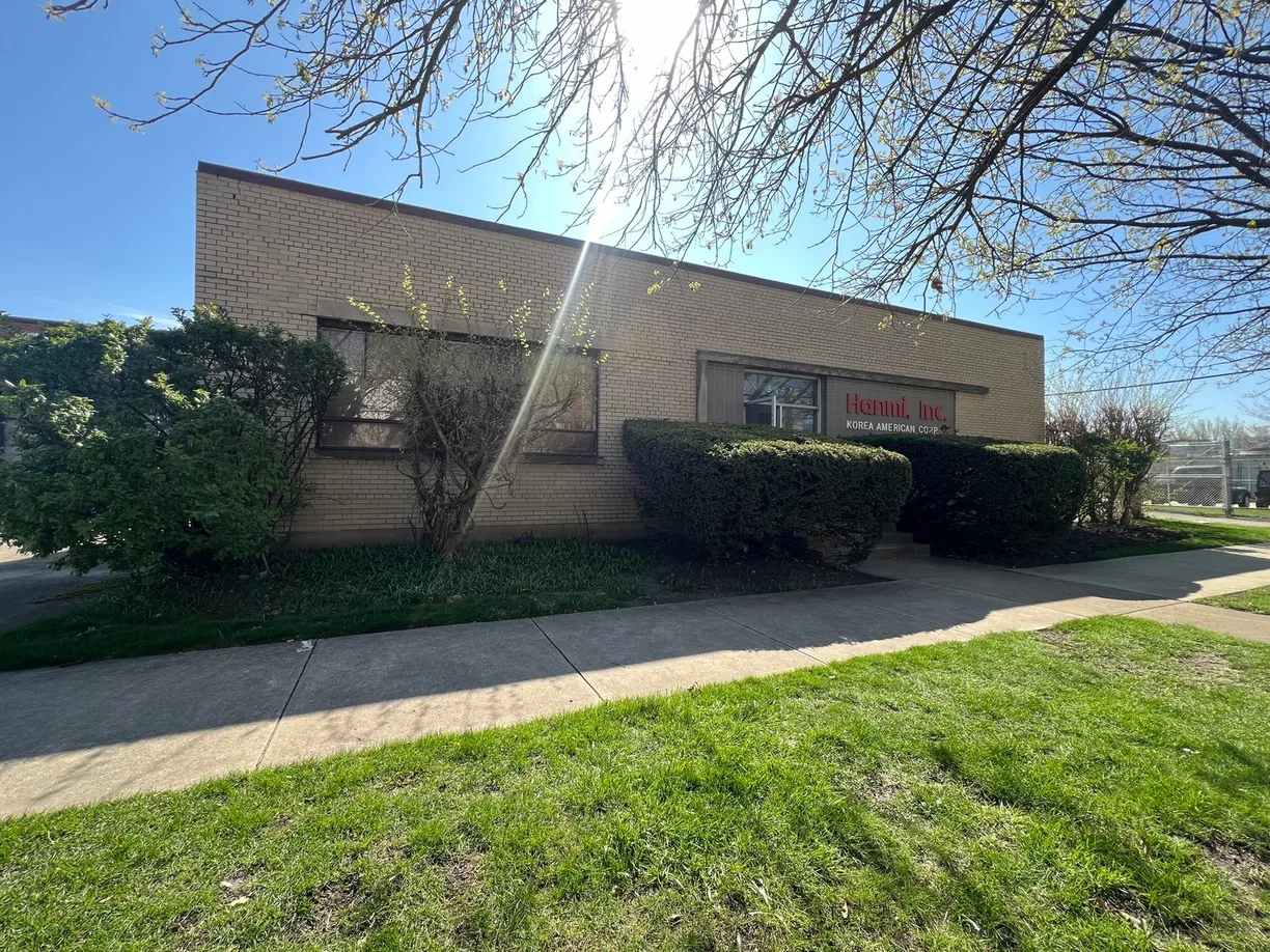 Chicago Real Estate | View 5447 N Wolcott Avenue