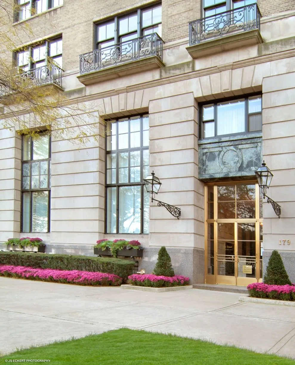 Chicago Real Estate | View 179 E LAKE SHORE Drive, 502 | 2 Beds, 2 Baths
