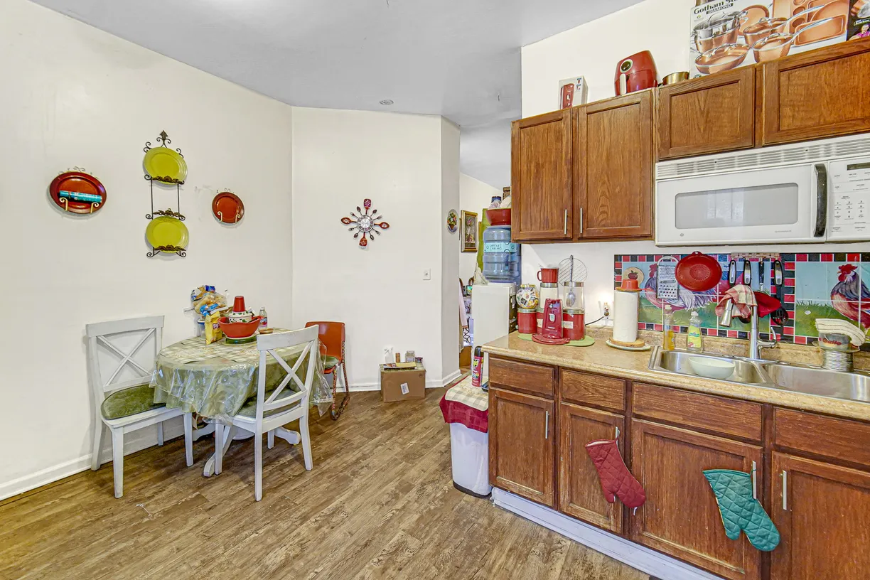 Chicago Real Estate | View 2909 W Wilcox Street | Listing
