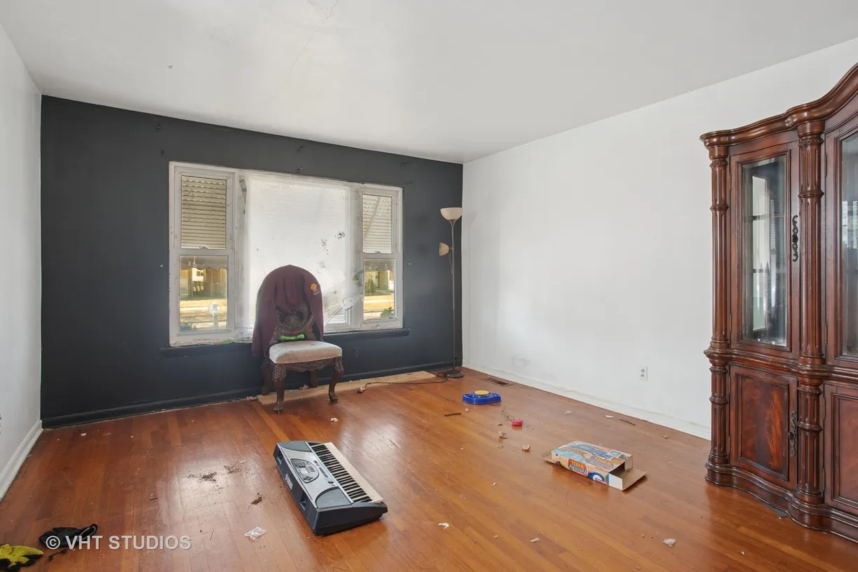 Chicago Real Estate | View 9407 S Normal Avenue | Listing