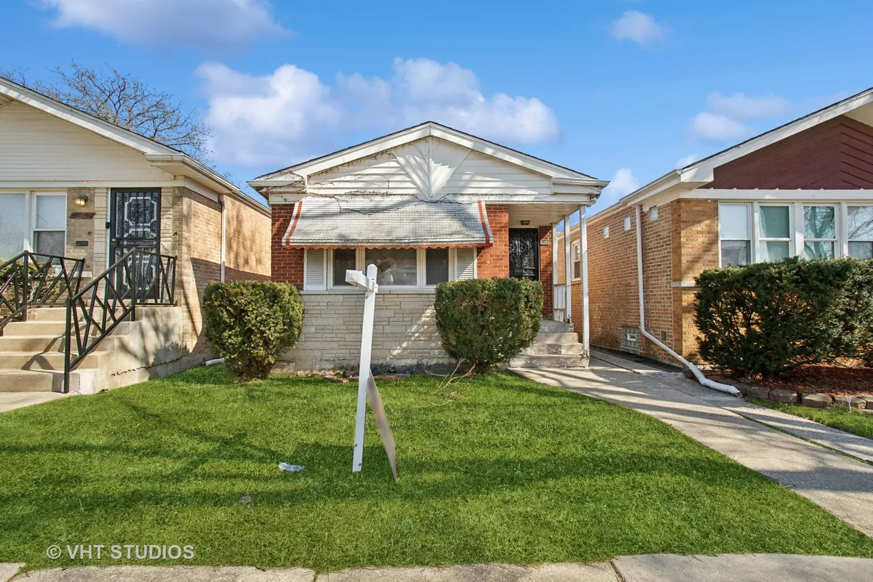 Chicago Real Estate | View 9407 S Normal Avenue | 3 Beds, 1 Bath