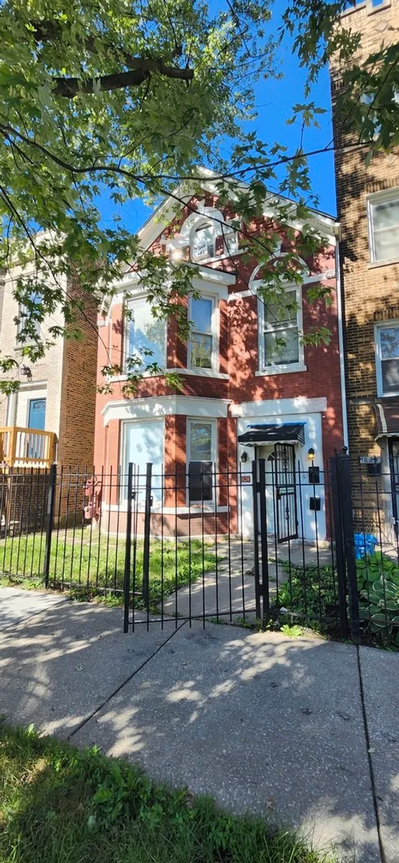 Chicago Real Estate | View 1824 S Springfield Avenue | Listing