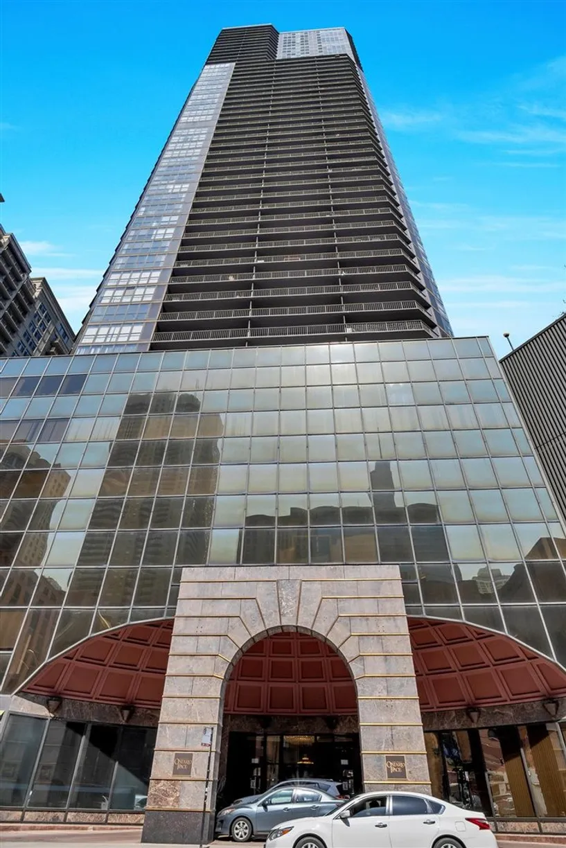 Chicago Real Estate | View 10 E Ontario Street, 4004 | 2 Beds, 2 Baths