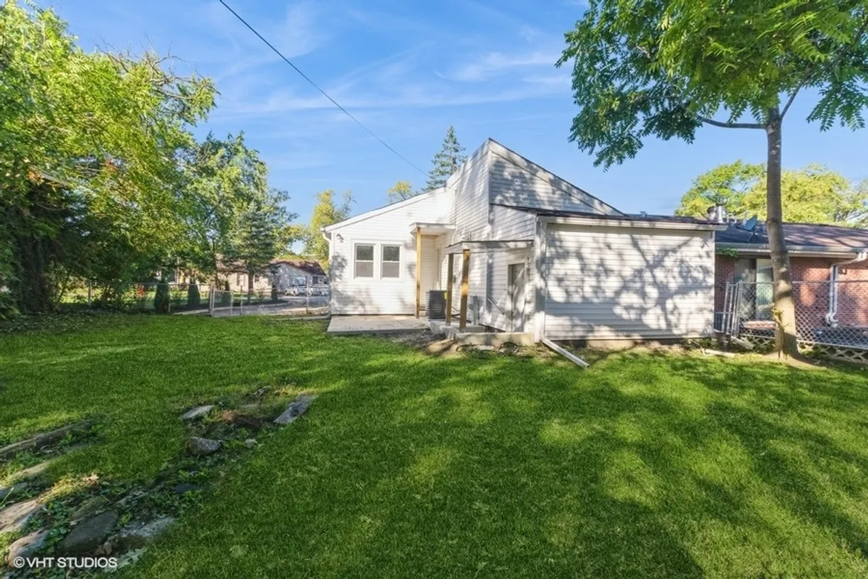 Chicago Real Estate | View  | Listing