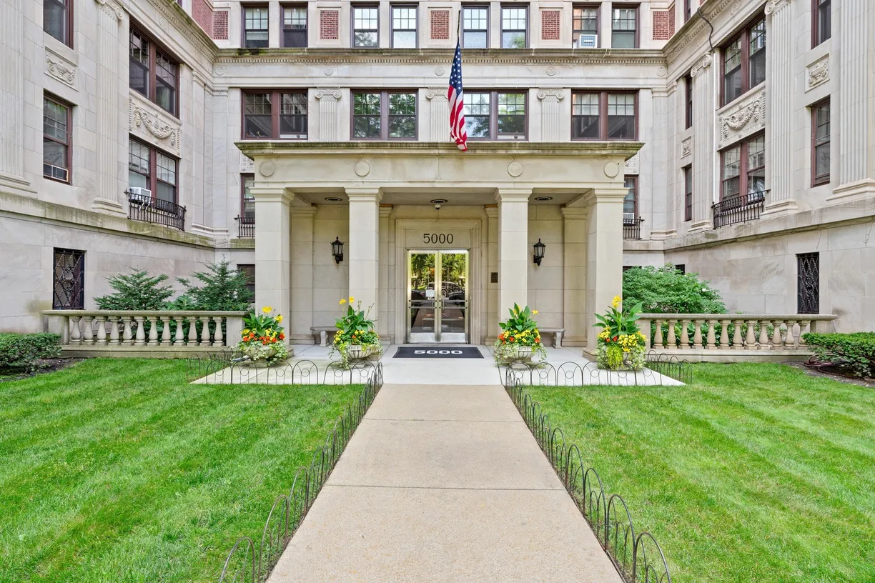 Chicago Real Estate | View 5000 N Marine Drive, 6E | Listing