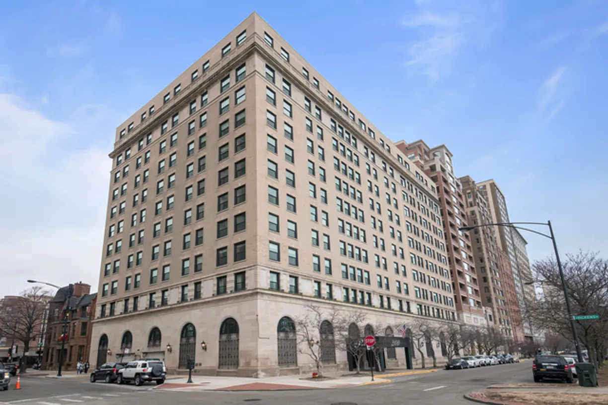 Chicago Real Estate | View 2100 N Lincoln Park West Avenue, 12BN | 2 Beds, 2 Baths
