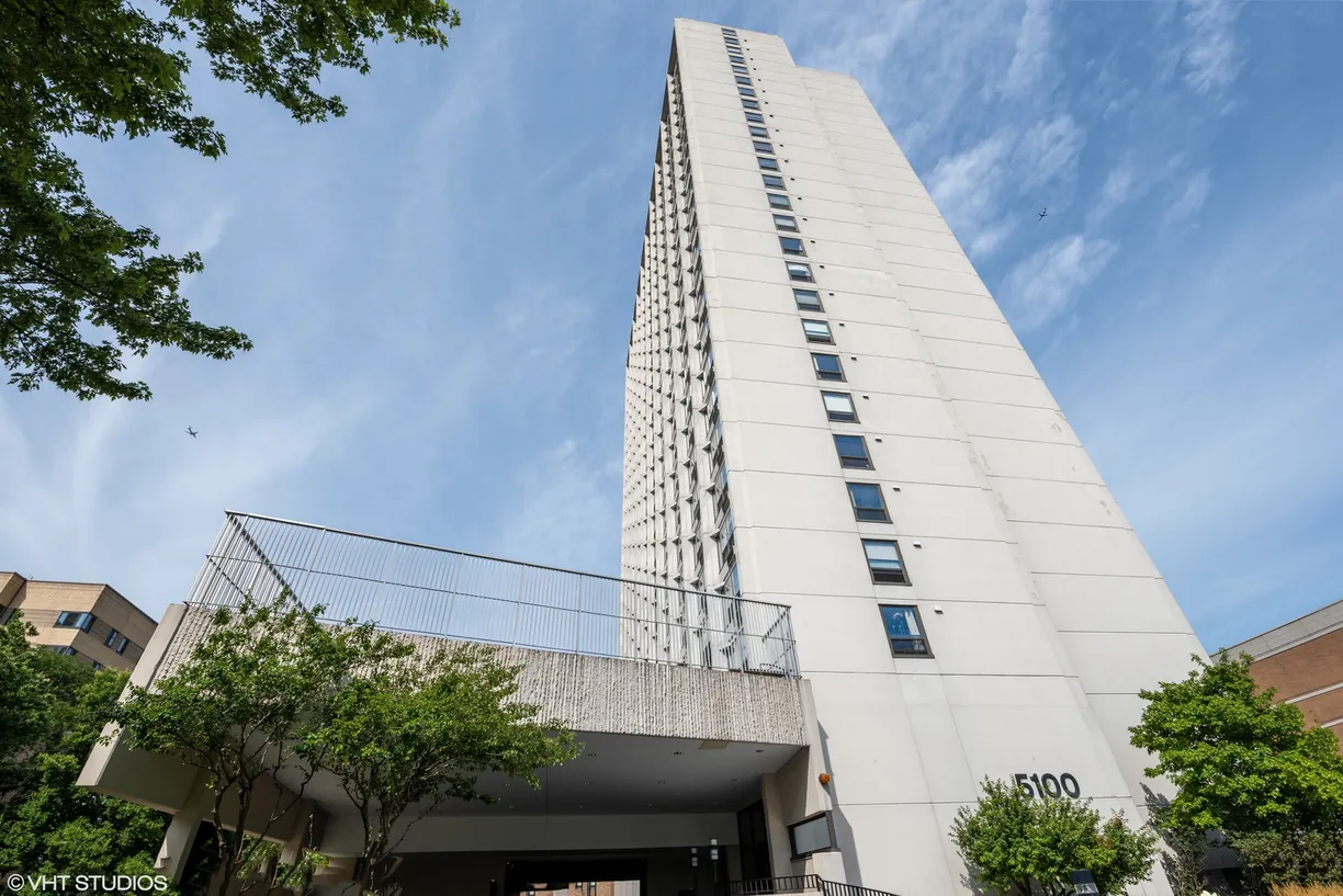 Chicago Real Estate | View 5100 N Marine Drive, 7G | 1 Bed, 1 Bath