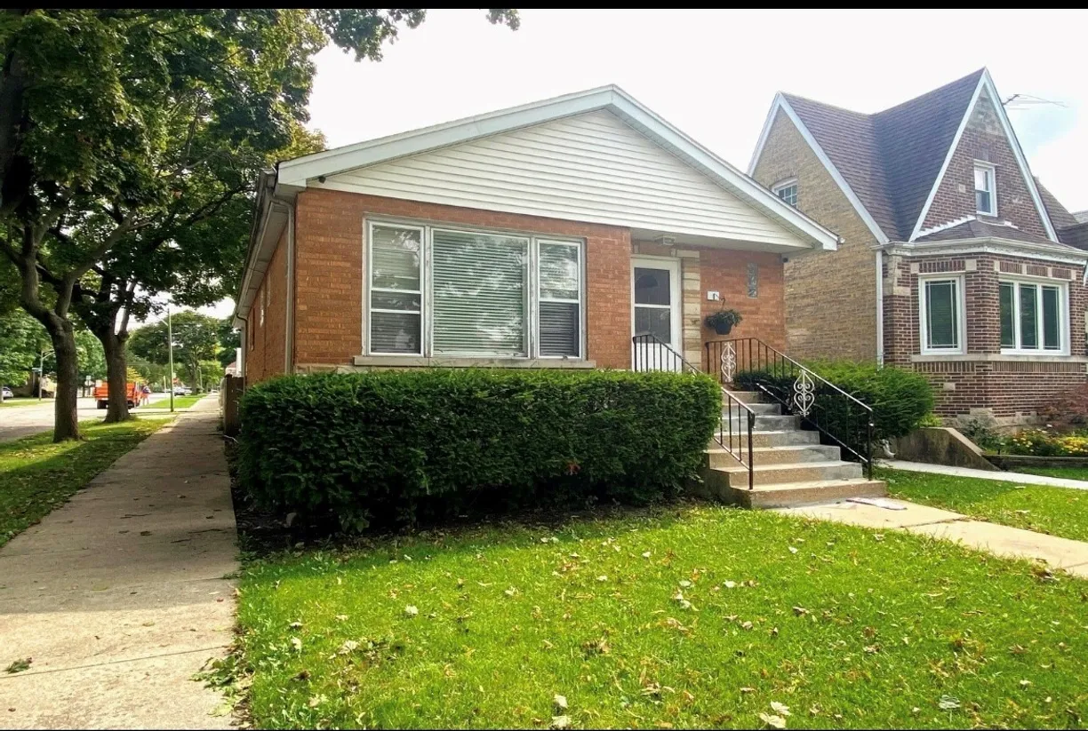 Chicago Real Estate | View 3659 N Nordica Avenue | 3 Beds, 2 Baths