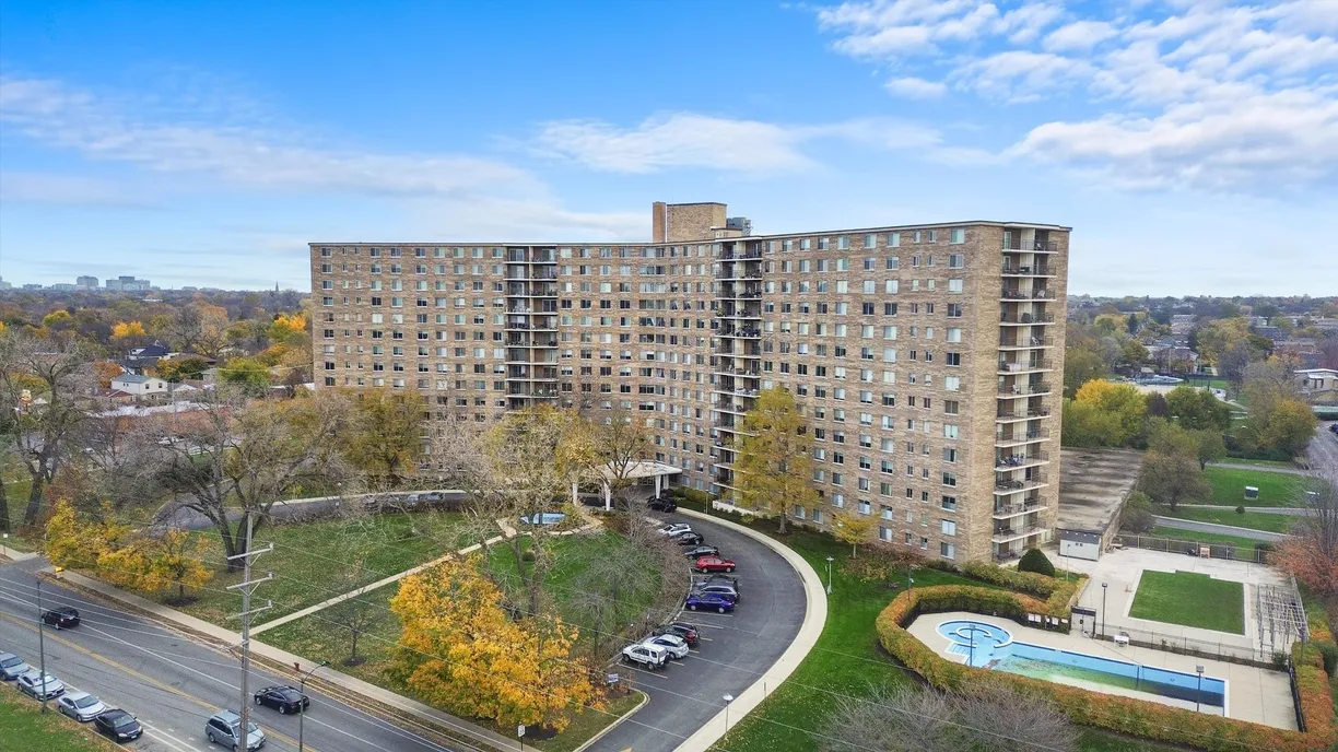 Chicago Real Estate | View 7141 N Kedzie Avenue, 1212 | 1 Bed, 1 Bath