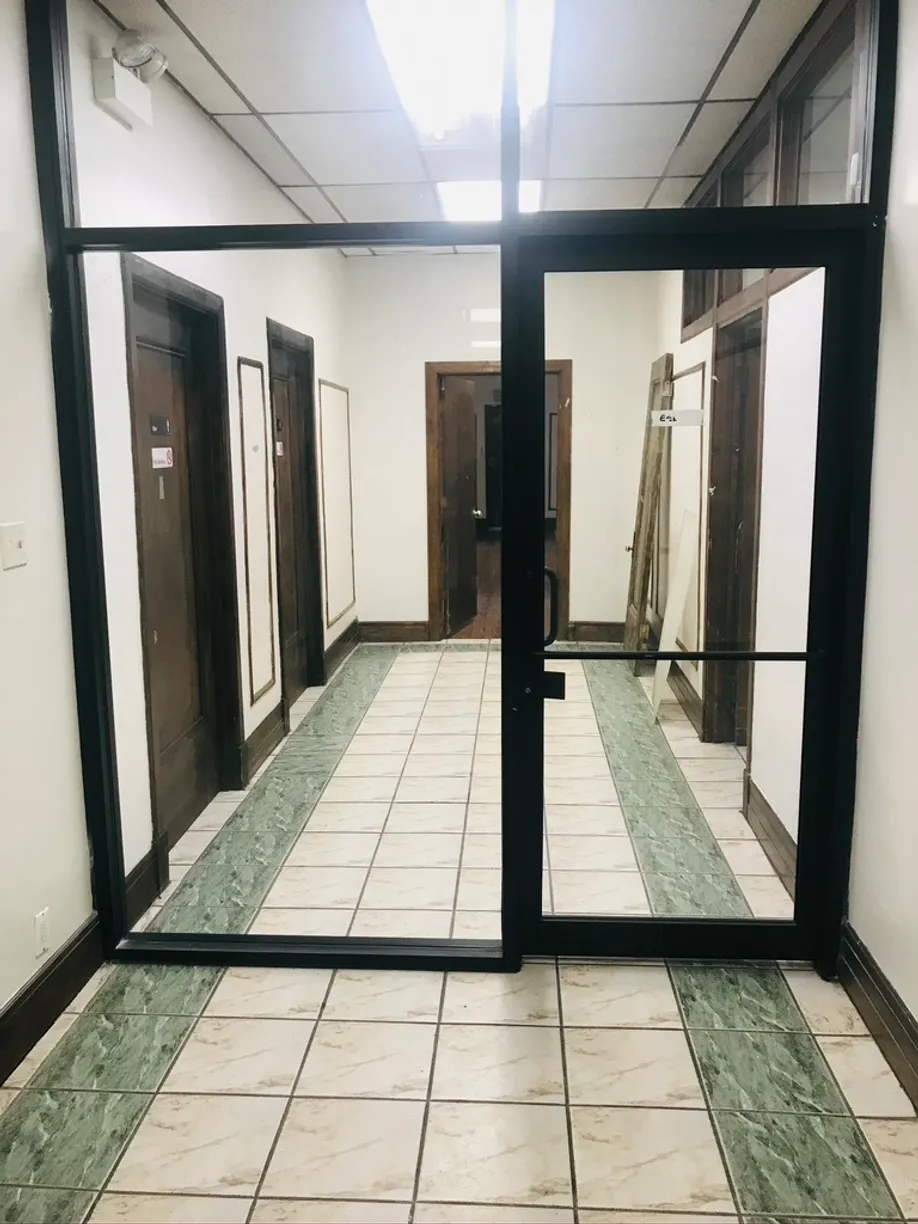 Chicago Real Estate | View 1607 W Howard Street, 3RD-FLOOR-W | Listing