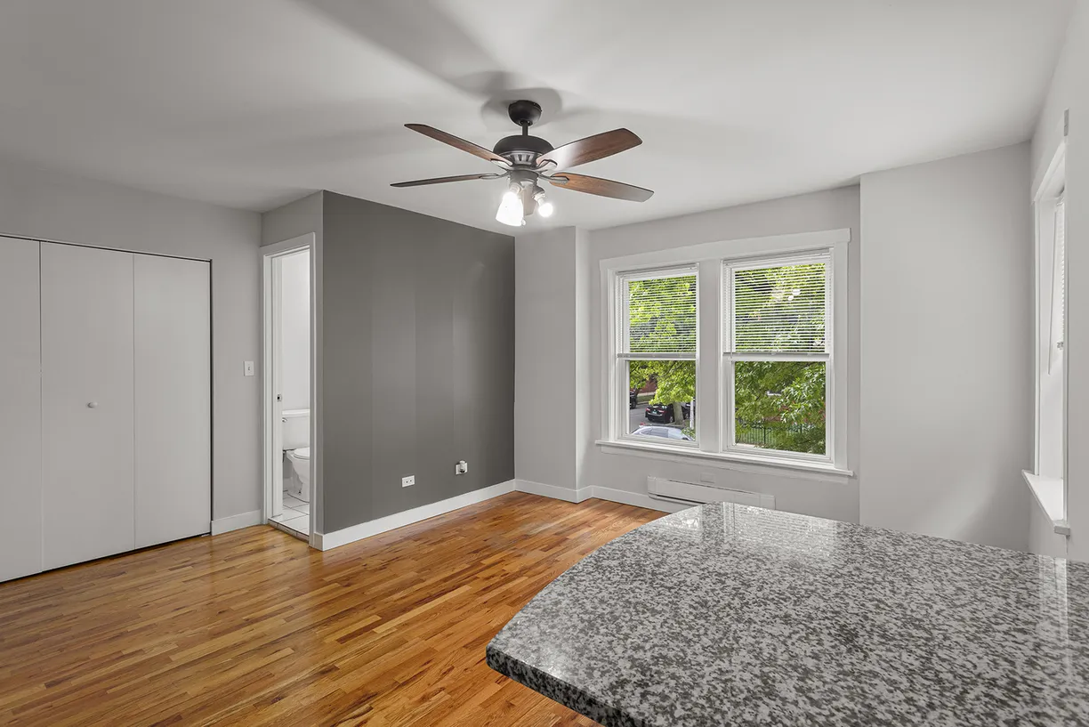 Chicago Real Estate | View 7450 N Greenview Avenue, 85 | Listing