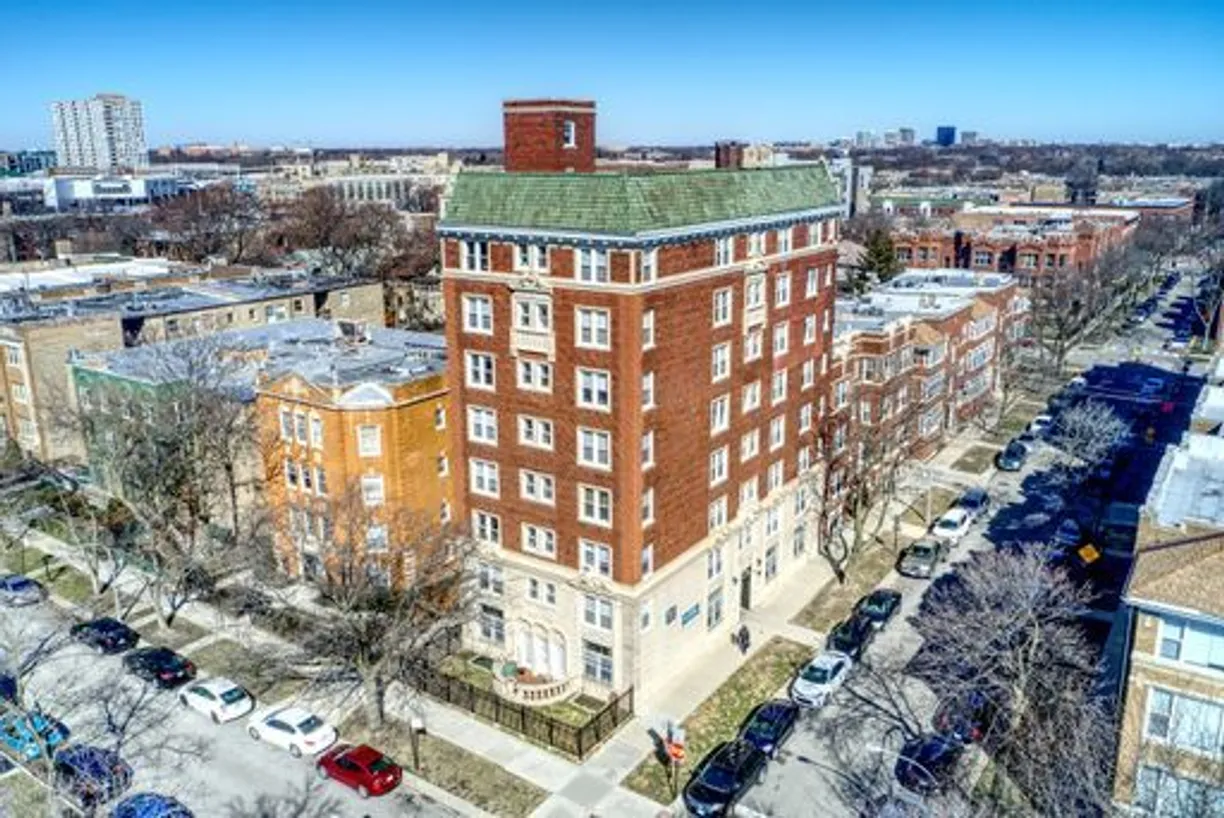 Chicago Real Estate | View 7450 N Greenview Avenue, 85 | 1 Bath