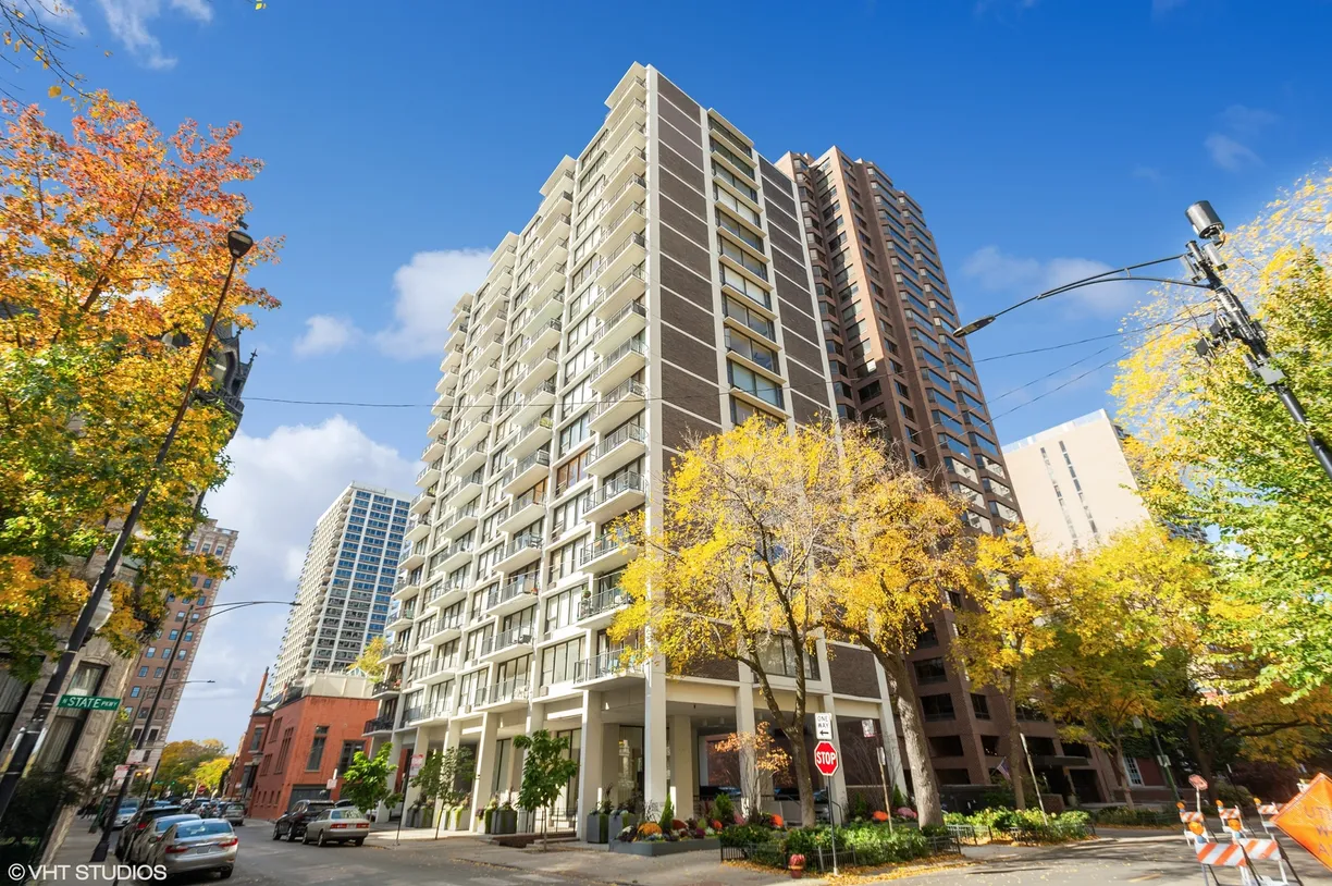 Chicago Real Estate | View 1400 N State Parkway, 2B | 1 Bed, 1 Bath